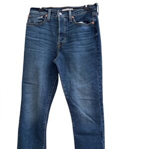 Levi's Women's Straight Leg Jeans in Deep Indigo Wash